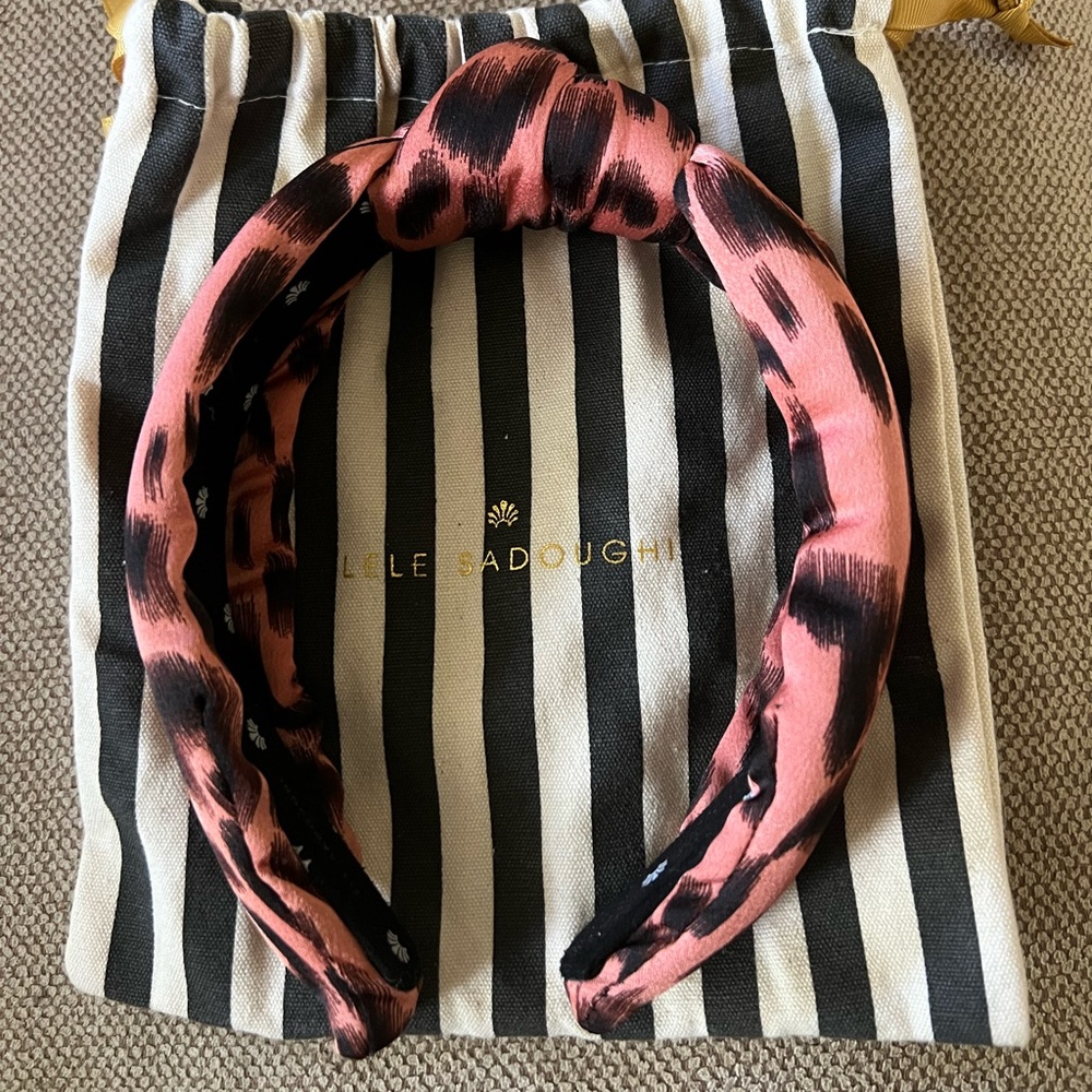 Lele pink leopard headband